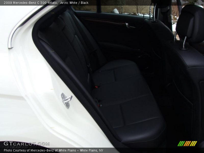 Arctic White / Black 2009 Mercedes-Benz C 300 4Matic