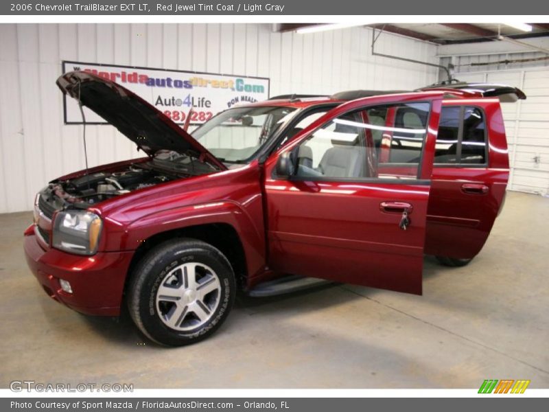 Red Jewel Tint Coat / Light Gray 2006 Chevrolet TrailBlazer EXT LT