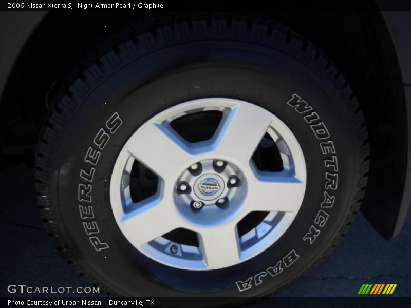 Night Armor Pearl / Graphite 2006 Nissan Xterra S