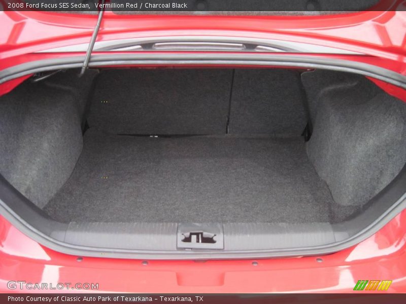 Vermillion Red / Charcoal Black 2008 Ford Focus SES Sedan