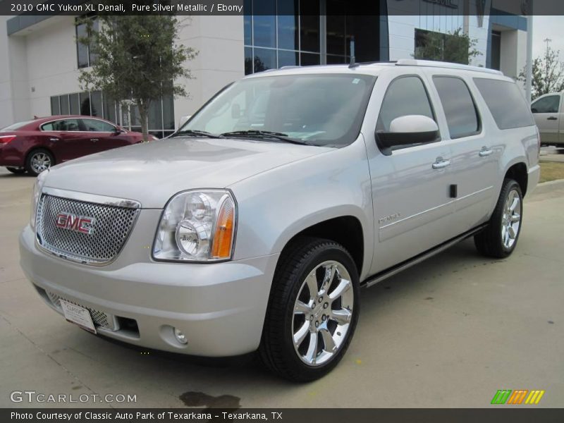 Pure Silver Metallic / Ebony 2010 GMC Yukon XL Denali