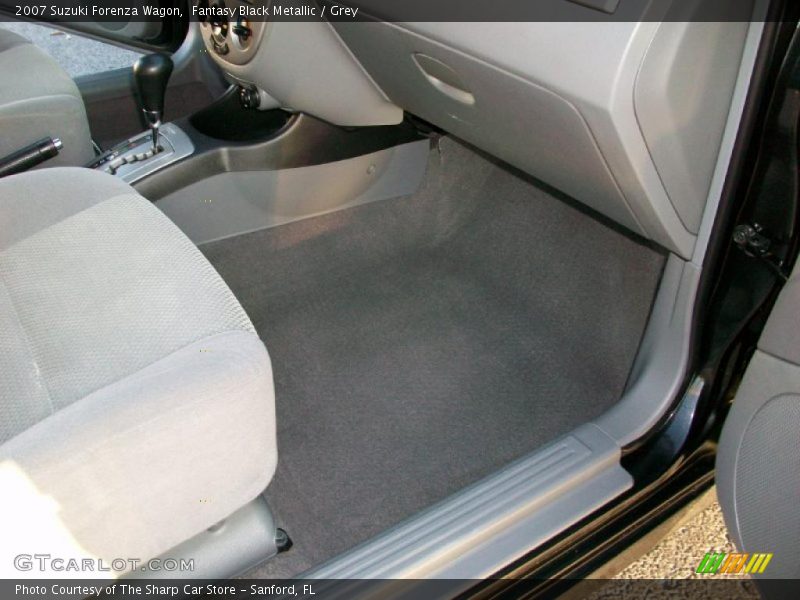 Fantasy Black Metallic / Grey 2007 Suzuki Forenza Wagon