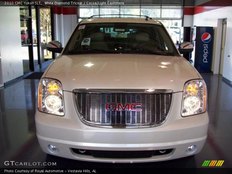 White Diamond Tricoat / Cocoa/Light Cashmere 2010 GMC Yukon SLT