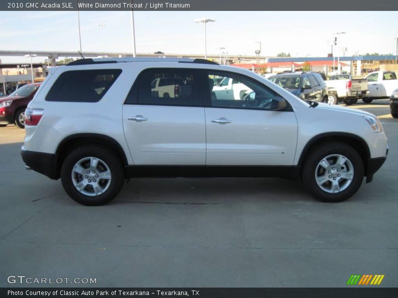 White Diamond Tricoat / Light Titanium 2010 GMC Acadia SLE