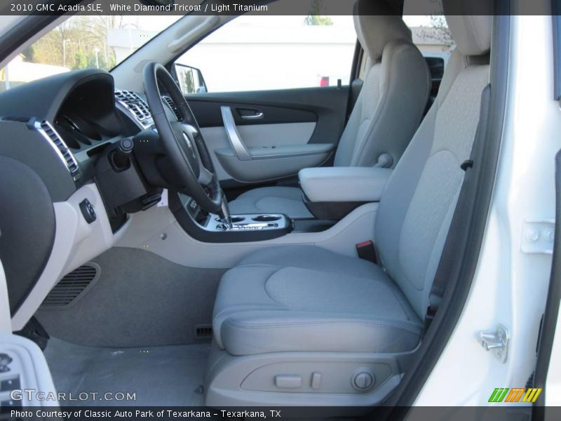 White Diamond Tricoat / Light Titanium 2010 GMC Acadia SLE
