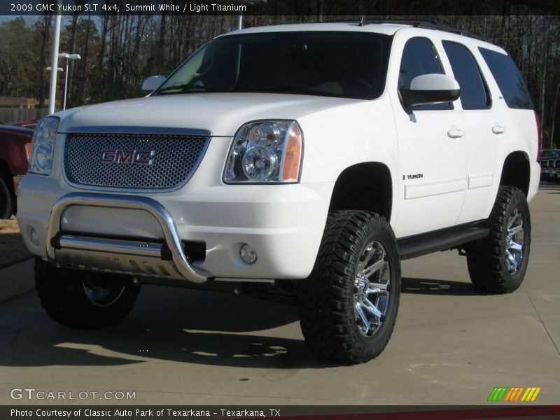 Summit White / Light Titanium 2009 GMC Yukon SLT 4x4