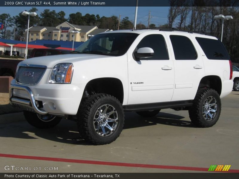 Summit White / Light Titanium 2009 GMC Yukon SLT 4x4