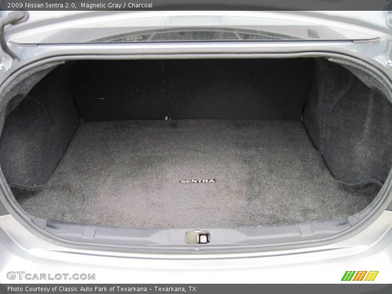 Magnetic Gray / Charcoal 2009 Nissan Sentra 2.0