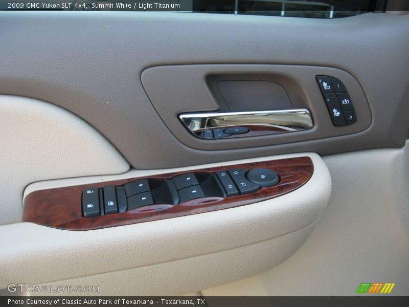 Summit White / Light Titanium 2009 GMC Yukon SLT 4x4