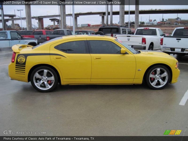 Detonator Yellow Clearcoat / Dark Slate Gray 2007 Dodge Charger SRT-8 Super Bee