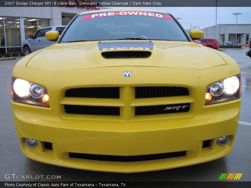 Detonator Yellow Clearcoat / Dark Slate Gray 2007 Dodge Charger SRT-8 Super Bee