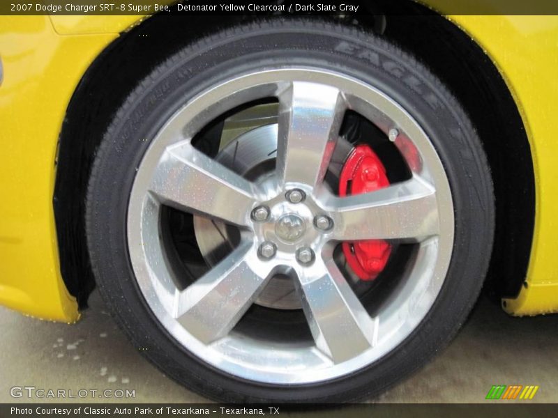 Detonator Yellow Clearcoat / Dark Slate Gray 2007 Dodge Charger SRT-8 Super Bee