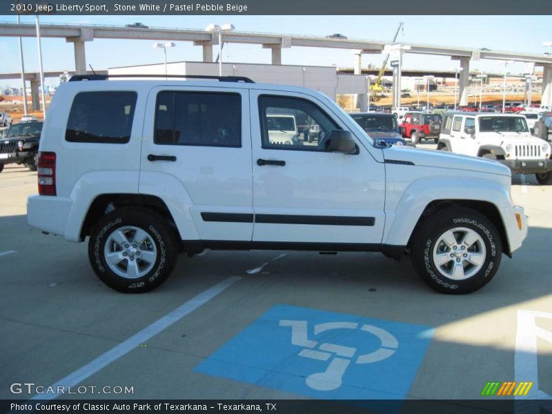Stone White / Pastel Pebble Beige 2010 Jeep Liberty Sport