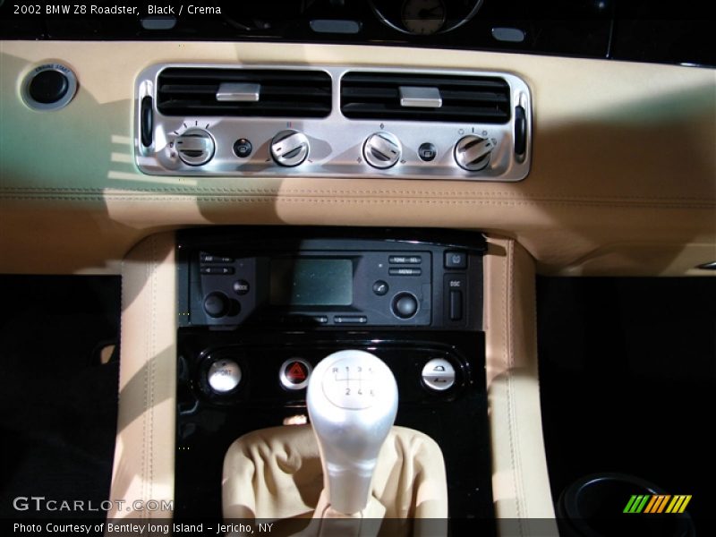 Black / Crema 2002 BMW Z8 Roadster