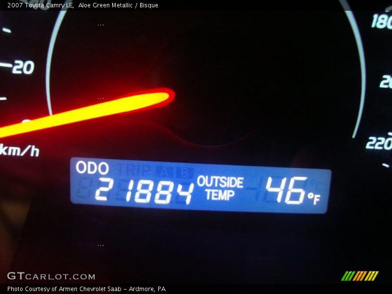 Aloe Green Metallic / Bisque 2007 Toyota Camry LE