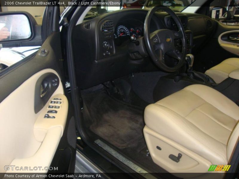 Black / Light Cashmere/Ebony 2006 Chevrolet TrailBlazer LT 4x4