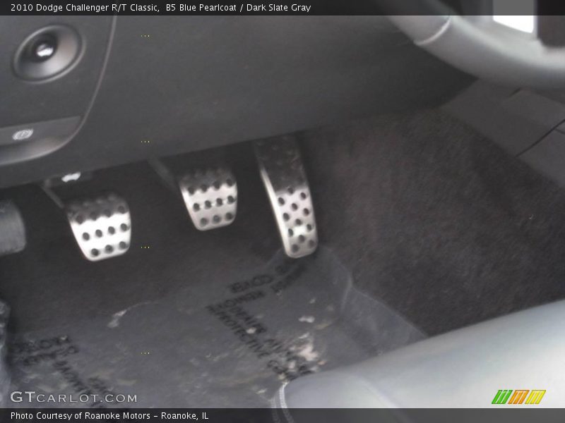 B5 Blue Pearlcoat / Dark Slate Gray 2010 Dodge Challenger R/T Classic