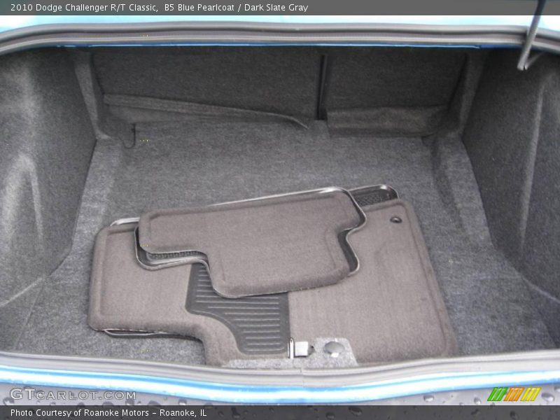 B5 Blue Pearlcoat / Dark Slate Gray 2010 Dodge Challenger R/T Classic
