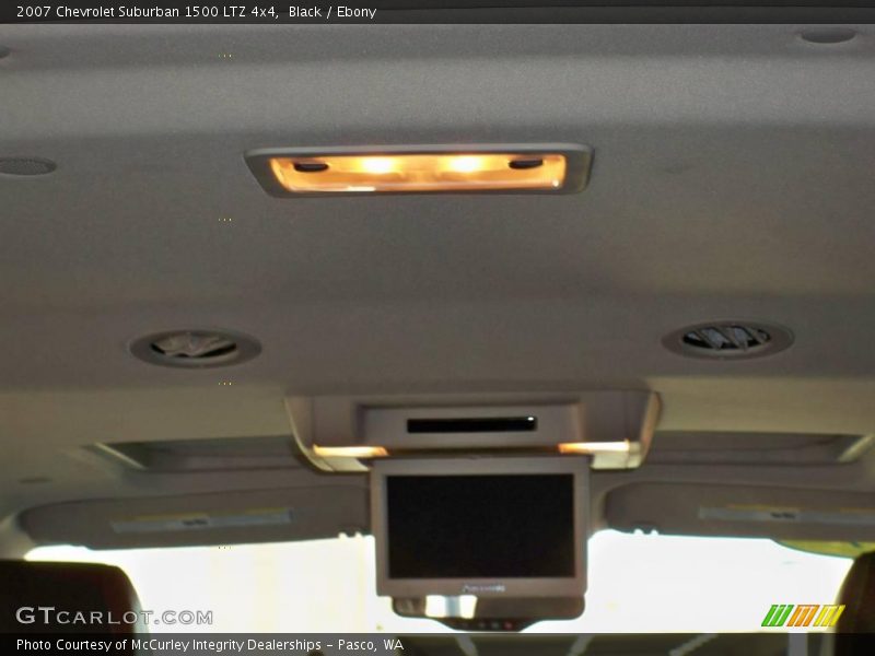 Black / Ebony 2007 Chevrolet Suburban 1500 LTZ 4x4