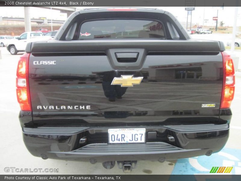 Black / Ebony 2008 Chevrolet Avalanche LTZ 4x4