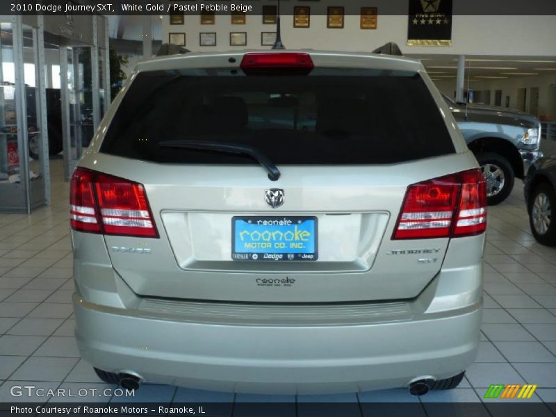 White Gold / Pastel Pebble Beige 2010 Dodge Journey SXT