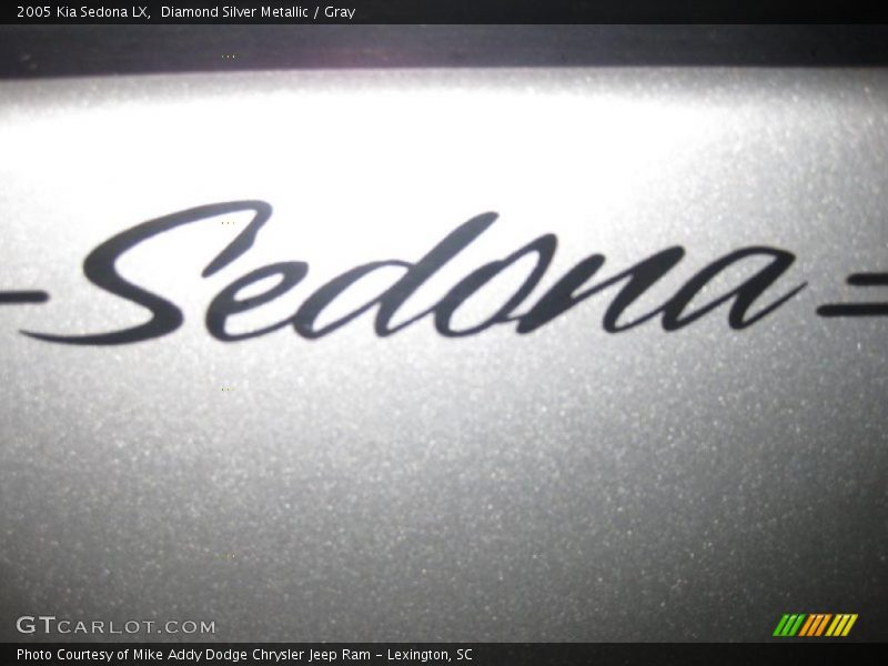 Diamond Silver Metallic / Gray 2005 Kia Sedona LX