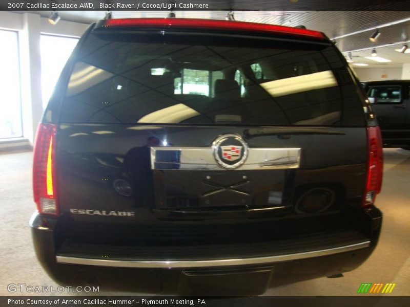 Black Raven / Cocoa/Light Cashmere 2007 Cadillac Escalade AWD