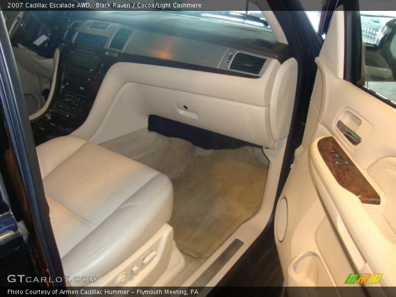 Black Raven / Cocoa/Light Cashmere 2007 Cadillac Escalade AWD