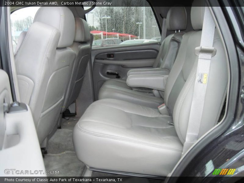 Carbon Metallic / Stone Gray 2004 GMC Yukon Denali AWD