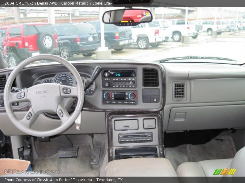 Carbon Metallic / Stone Gray 2004 GMC Yukon Denali AWD