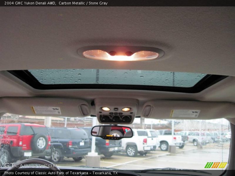Carbon Metallic / Stone Gray 2004 GMC Yukon Denali AWD