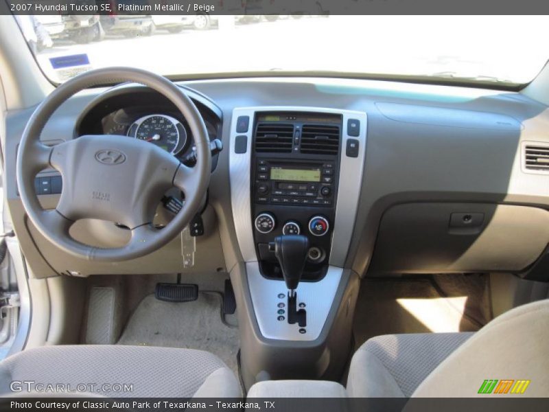 Platinum Metallic / Beige 2007 Hyundai Tucson SE
