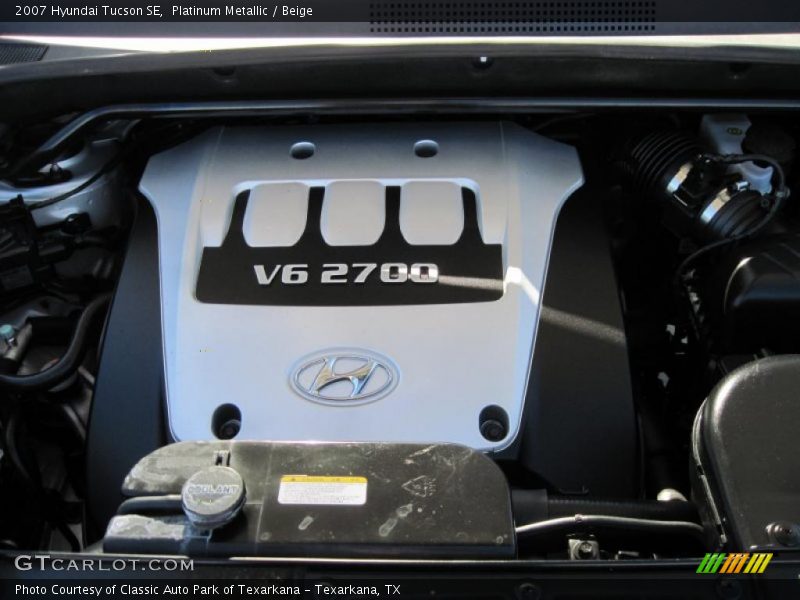 Platinum Metallic / Beige 2007 Hyundai Tucson SE
