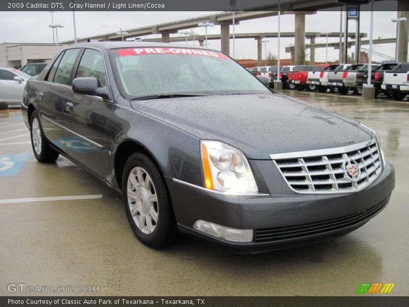 Gray Flannel / Light Linen/Cocoa 2009 Cadillac DTS