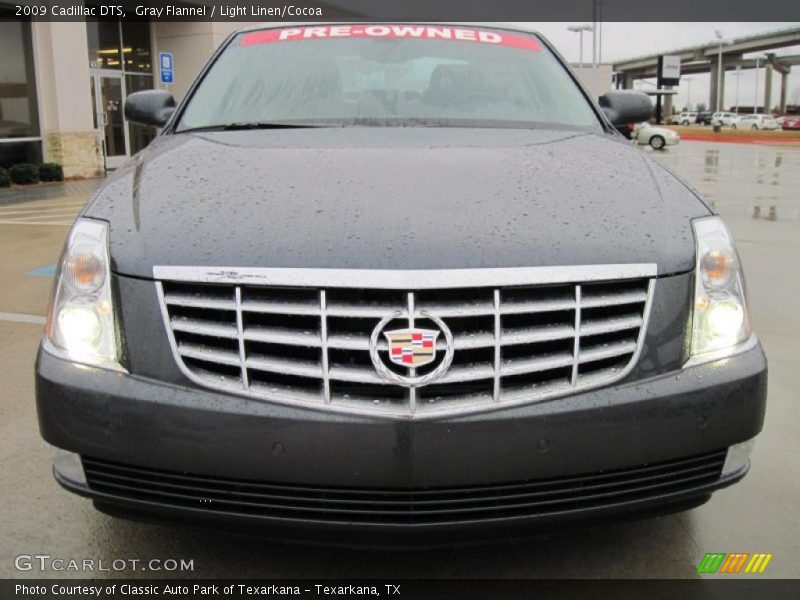 Gray Flannel / Light Linen/Cocoa 2009 Cadillac DTS
