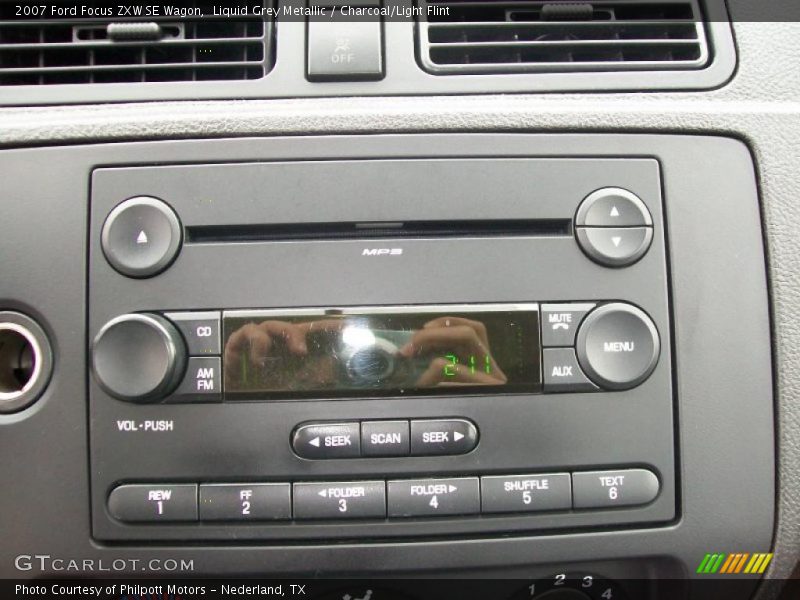 Liquid Grey Metallic / Charcoal/Light Flint 2007 Ford Focus ZXW SE Wagon