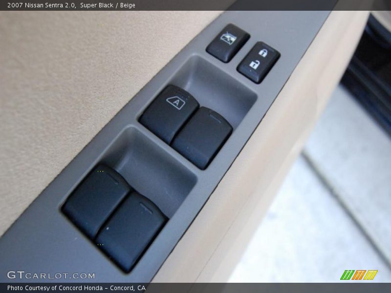 Super Black / Beige 2007 Nissan Sentra 2.0