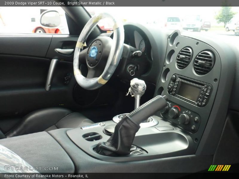 Bright Silver Metallic / Black 2009 Dodge Viper SRT-10 Coupe