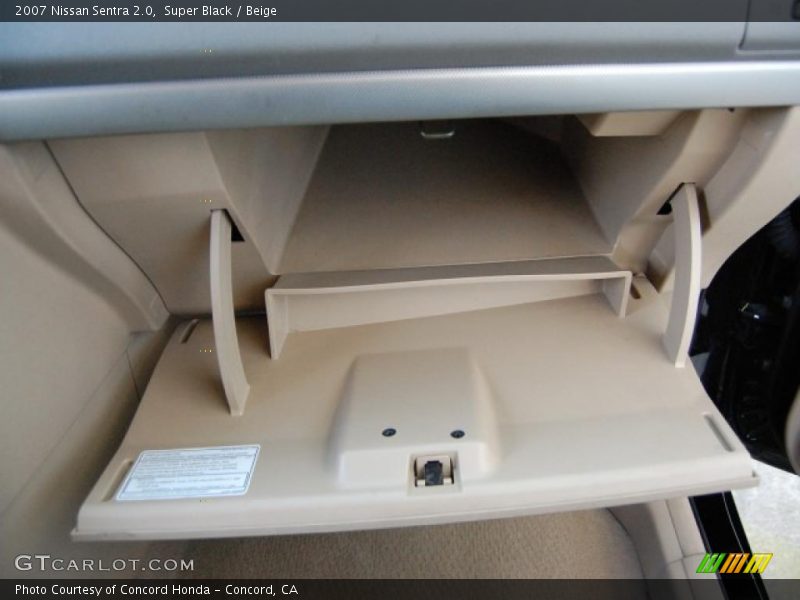 Super Black / Beige 2007 Nissan Sentra 2.0