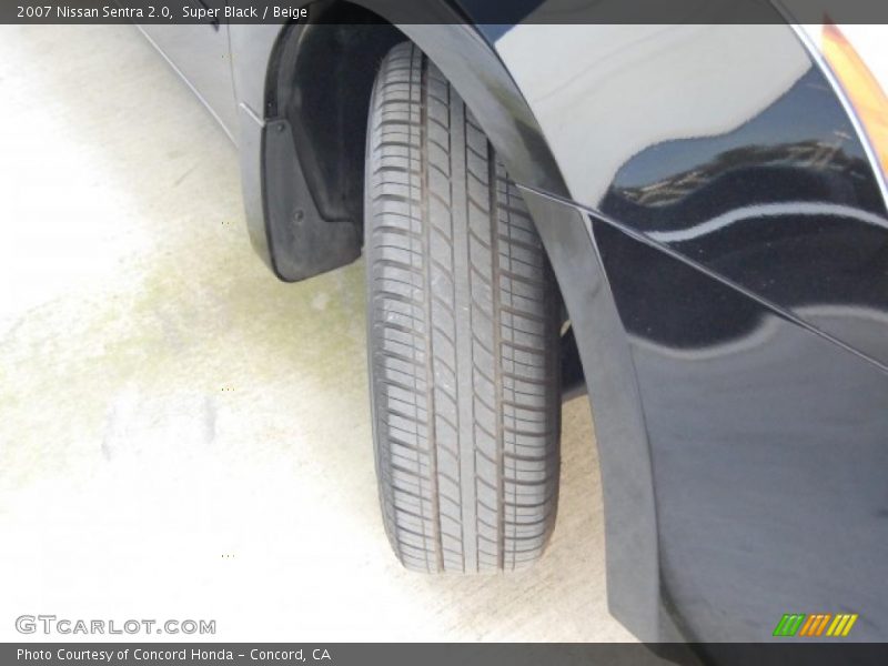 Super Black / Beige 2007 Nissan Sentra 2.0
