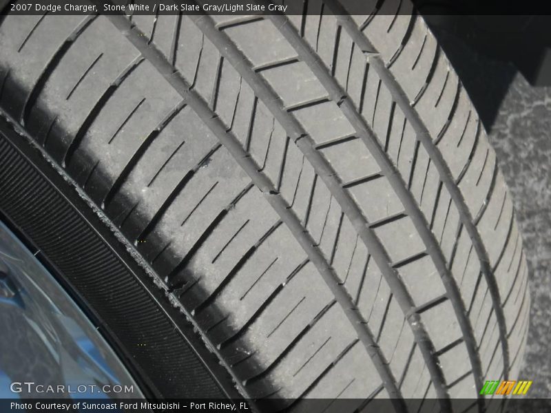 Stone White / Dark Slate Gray/Light Slate Gray 2007 Dodge Charger