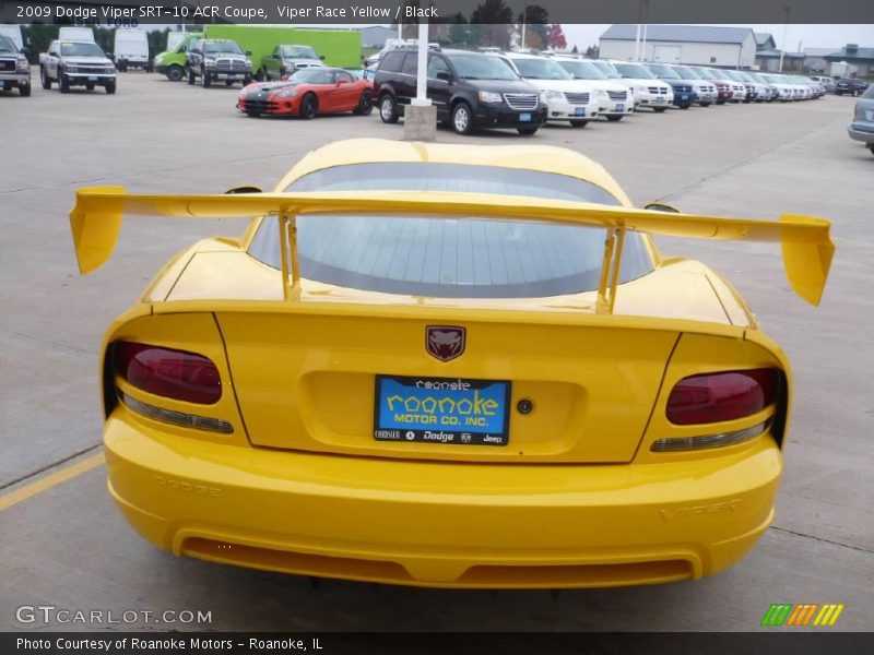Viper Race Yellow / Black 2009 Dodge Viper SRT-10 ACR Coupe