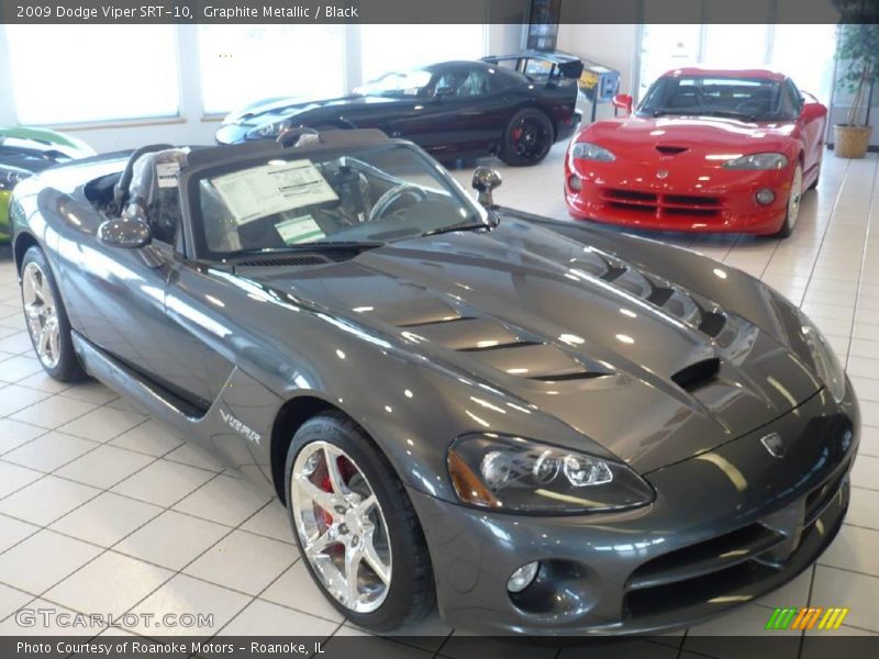 Graphite Metallic / Black 2009 Dodge Viper SRT-10