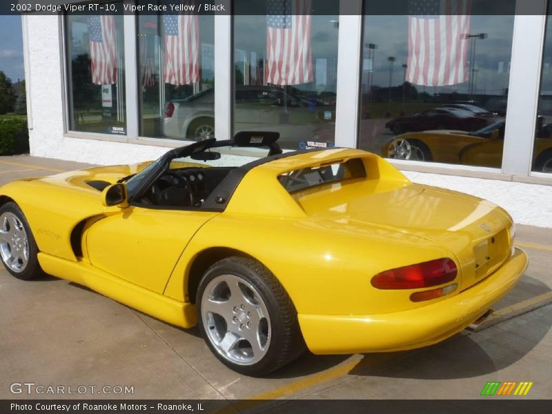 Viper Race Yellow / Black 2002 Dodge Viper RT-10