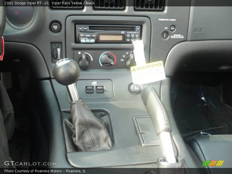 Viper Race Yellow / Black 2002 Dodge Viper RT-10