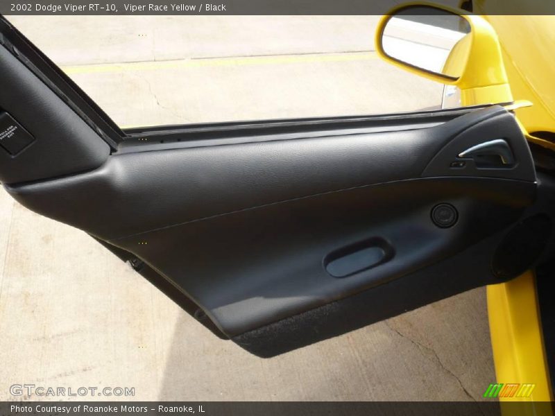 Viper Race Yellow / Black 2002 Dodge Viper RT-10