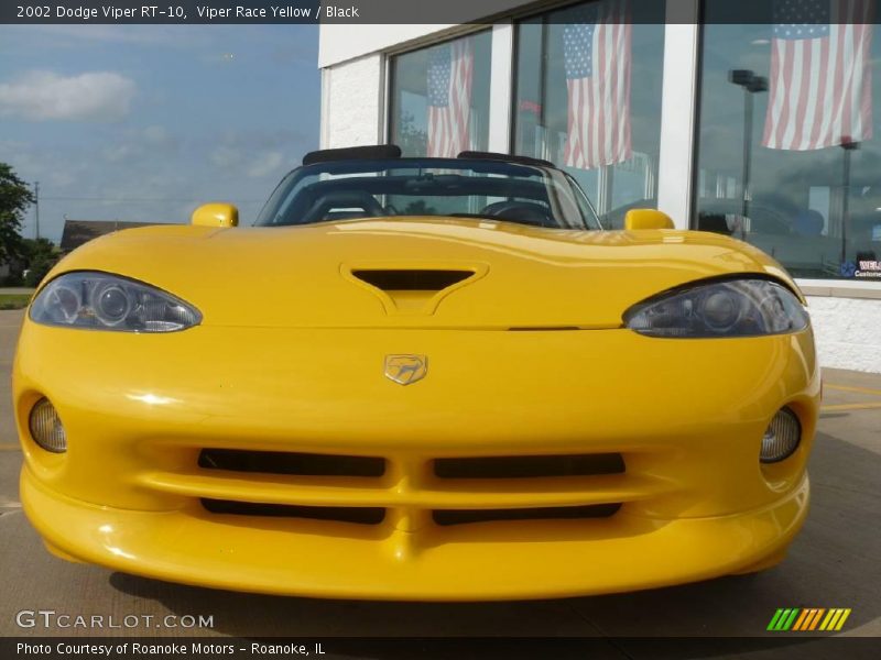 Viper Race Yellow / Black 2002 Dodge Viper RT-10