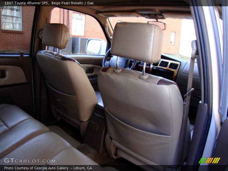 Beige Pearl Metallic / Oak 1997 Toyota 4Runner SR5