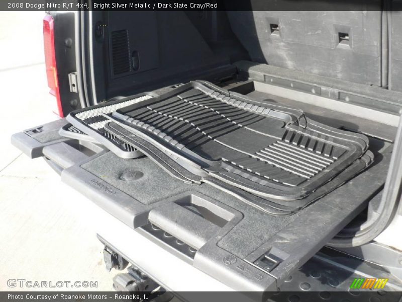 Bright Silver Metallic / Dark Slate Gray/Red 2008 Dodge Nitro R/T 4x4