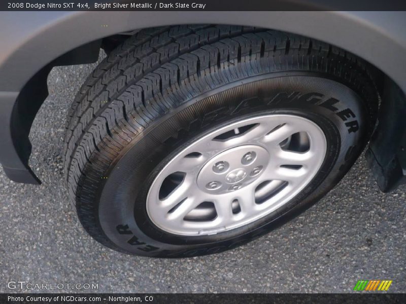 Bright Silver Metallic / Dark Slate Gray 2008 Dodge Nitro SXT 4x4
